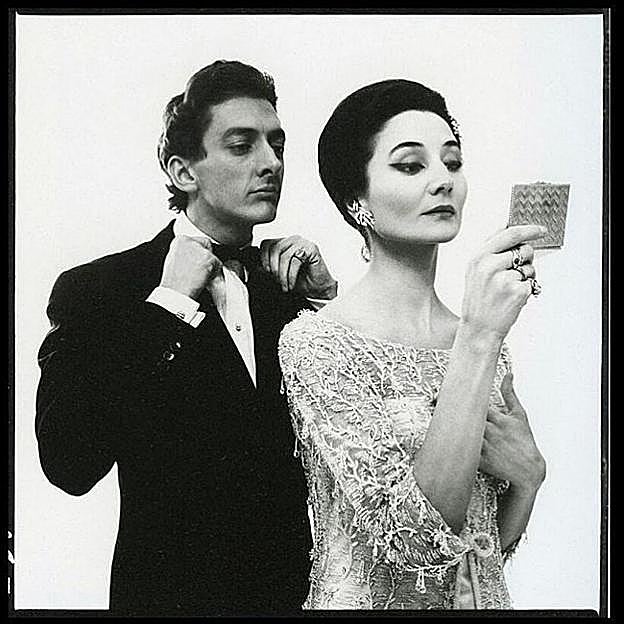 Los retratos de Jacqueline se hicieron famoso, como este con Raymundo de Larrain realizado por Richard Avedon