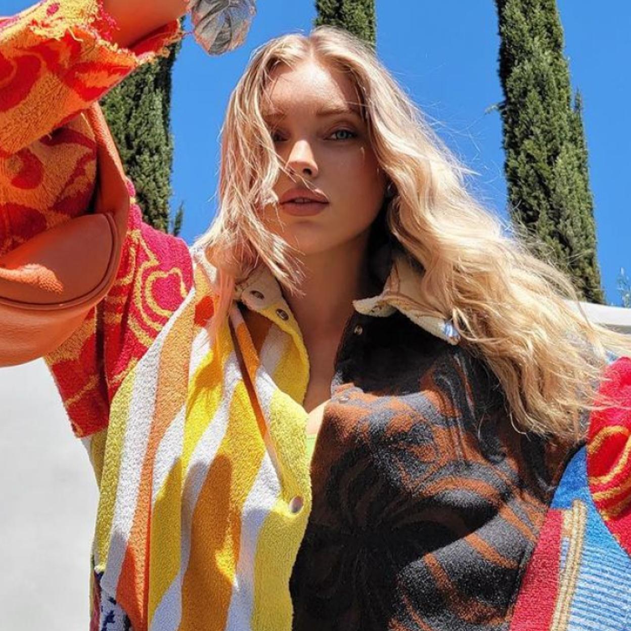 Pincha en la imagen para descubrir los diez mejores champús morados que las rubias necesitan en vacaciones.