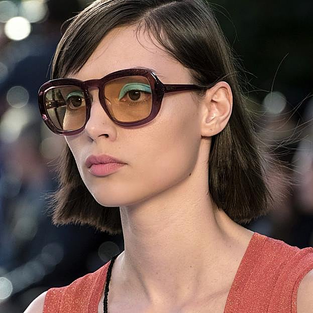 El eyeliner que rejuvenece a partir de los 50 en adelante no es negro sino verde, y esta influencer lo ha demostrado