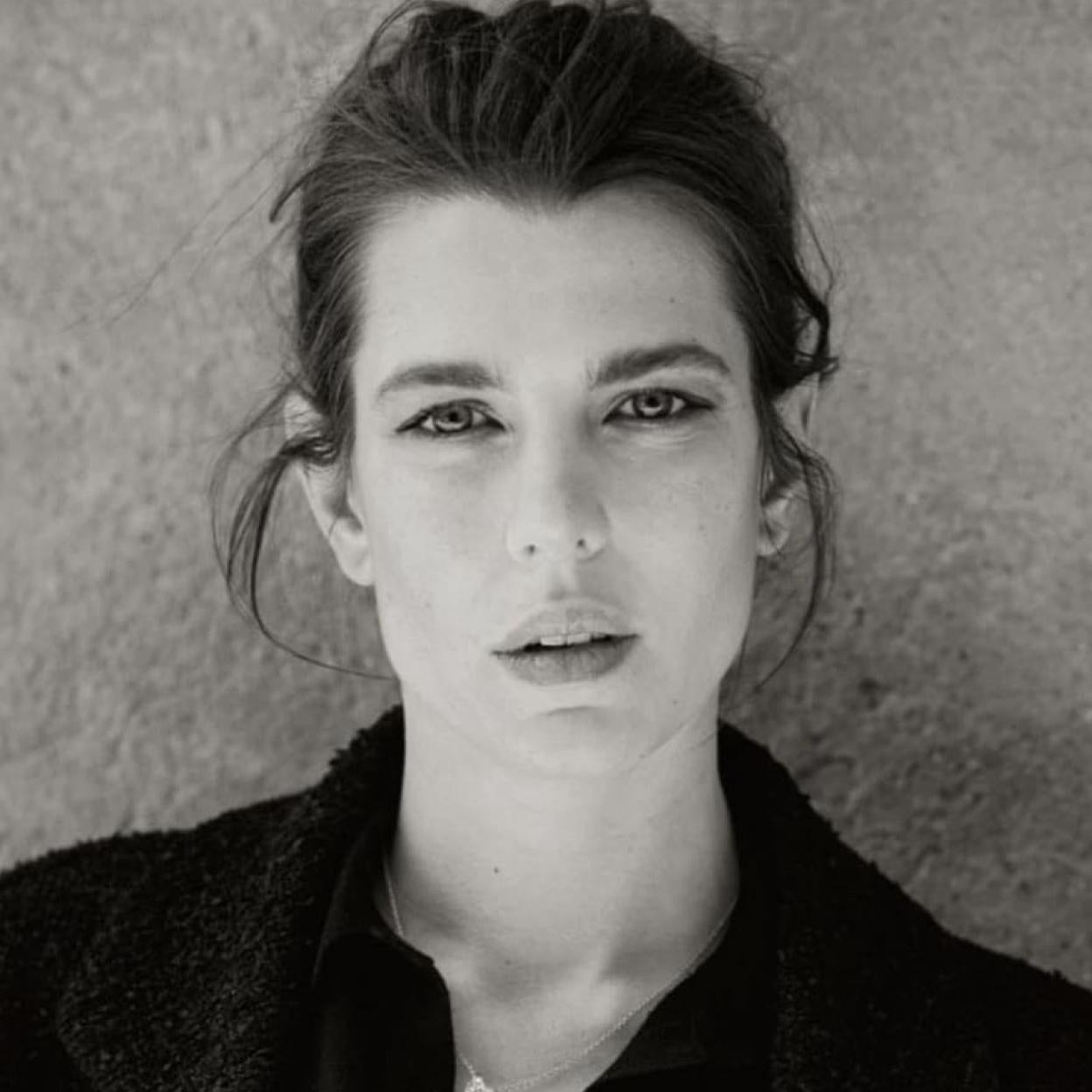 Carlota de Mónaco cumple 35 años. si quieres ver sus mejores looks, pincha en la imagen.