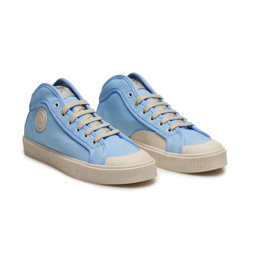 Aries es el primer signo del zodiaco y suele estar representado con el color azul, por ello esta zapatilla de bota de Sanjo (59,60 euros) le va de maravilla.