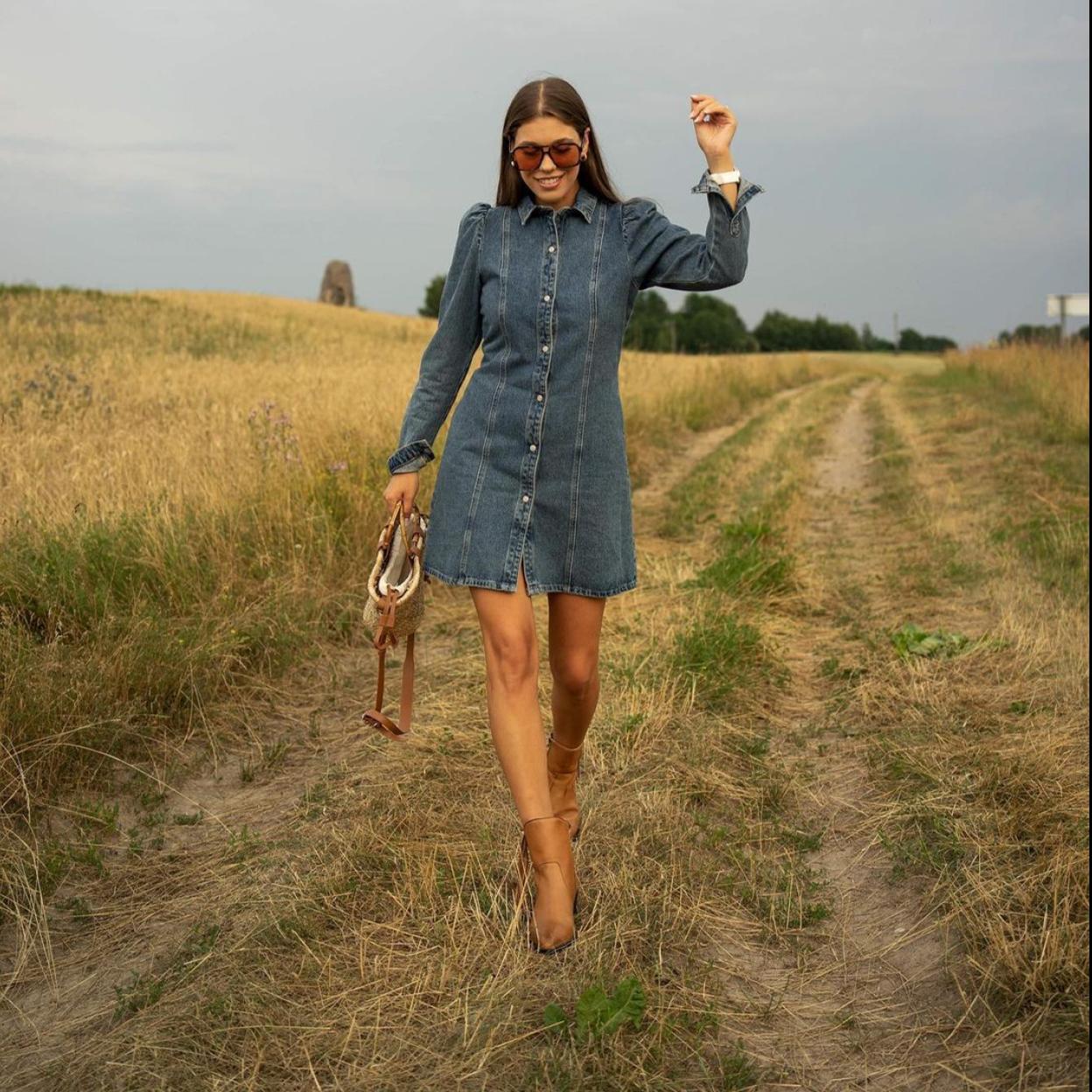 Pincha en la imagen para descubrir los vestidos lenceros imprescindibles en tus vacaciones.