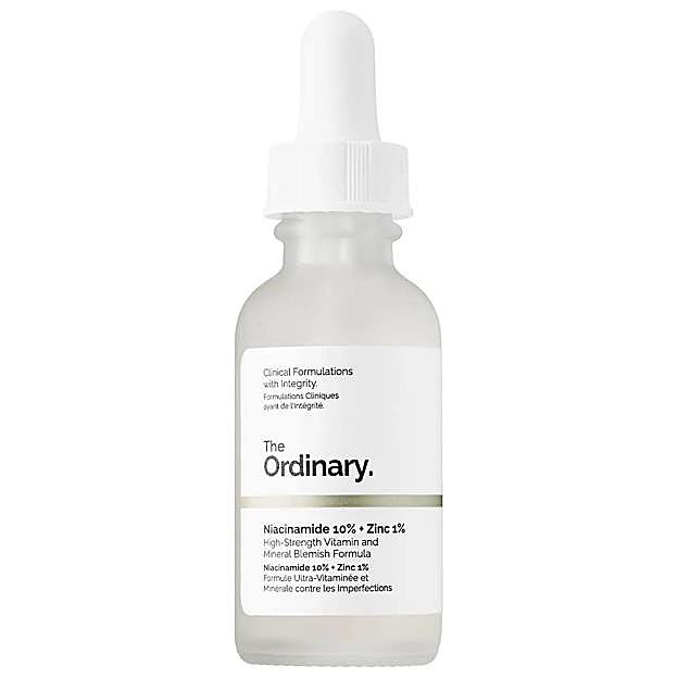 Fórmula mineral para manchas con alta concentración de vitaminas niacinamida 10 % y zinc 1 % de The Ordinary