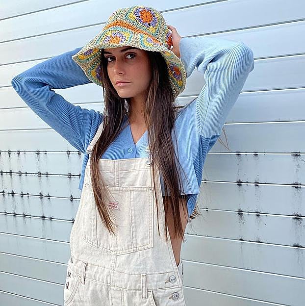 Pull&Bear revoluciona Instagram con un bolso y unas zapatillas de Los Simpsons que tú también vas a querer tener