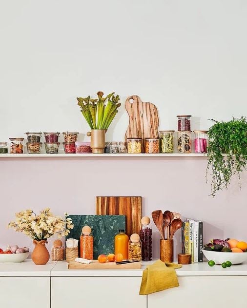 Tener la cocina en orden es una prioridad, por eso hemos buscado en Amazon utensilios para conseguirlo, como estos juegos de tarros de cristal de diferentes tamaños (el pack cuesta 44.95 euros).