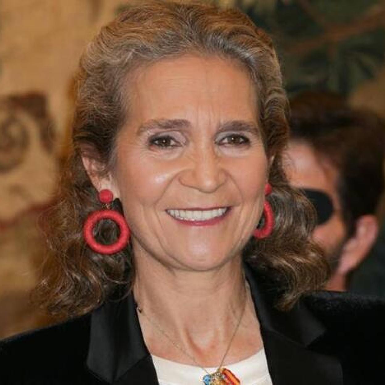 Si quieres ver la vida de la reina Sofía en imágenes, pincha en la foto.