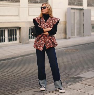 Imagen secundaria 1 - De Victoria Beckham a Vicky Martín Berrocal: Los vaqueros más estilosos favoritos de las famosas han llegado a Lefties (y cuestan menos de 20 euros)