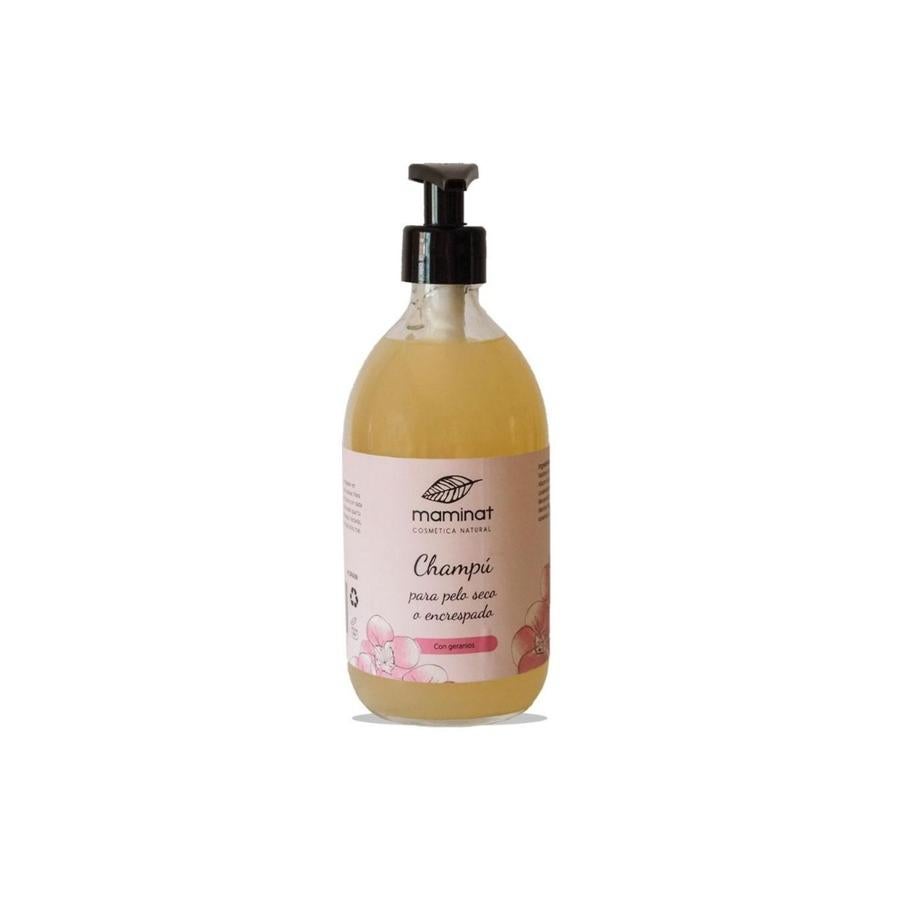 Si quieres nutrir el cabello y eliminar esa sequedad derivada del verano, te recomendamos este champú de Maminat (18,95 euros). Es un champú especial para pelo seco o encrespado y está elaborado a base de manzanilla y geranios.