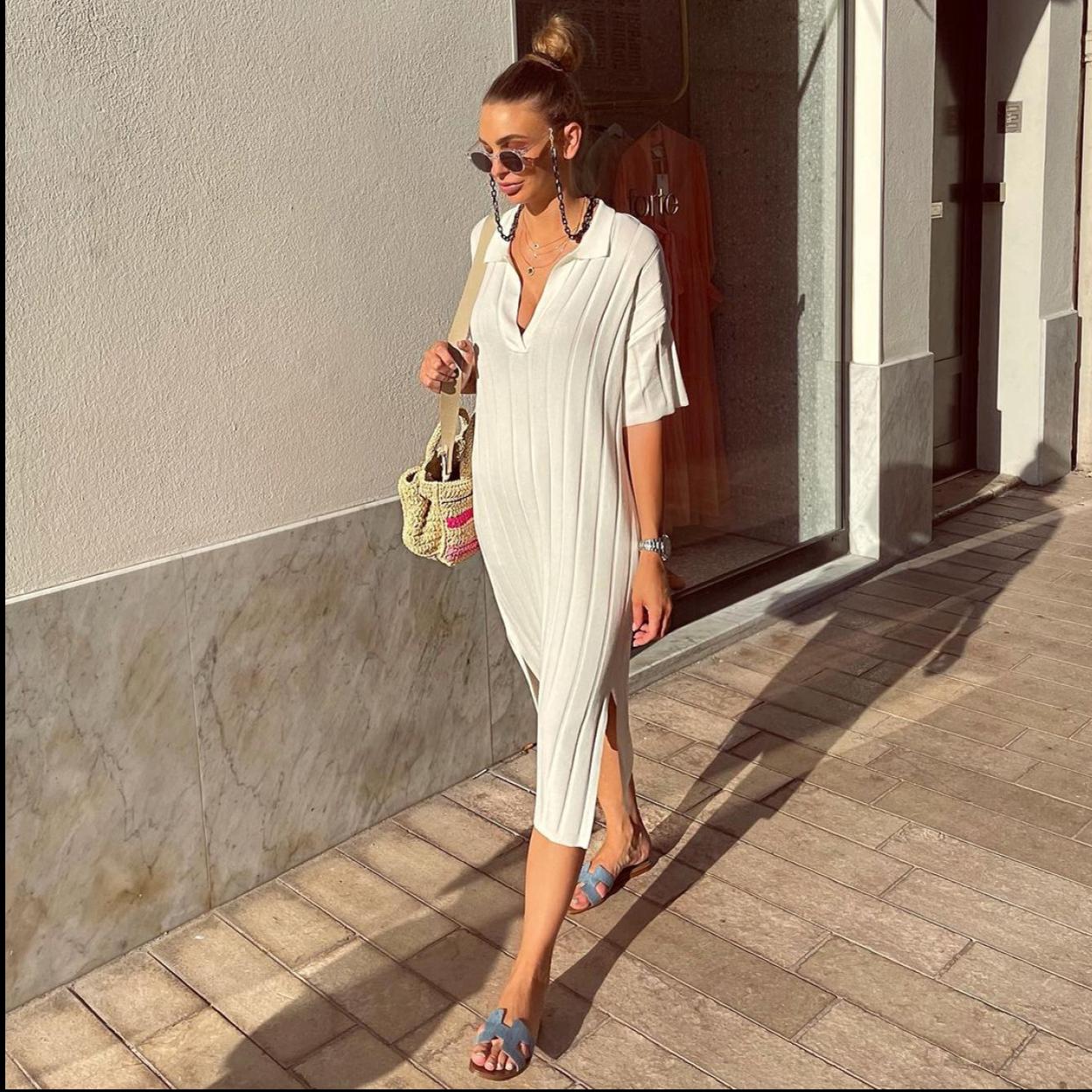 Pincha en la imagen para descubrir las chaquetas de punto que acaban de llegar a las tiendas y no pueden faltar en tus looks de entretiempo.