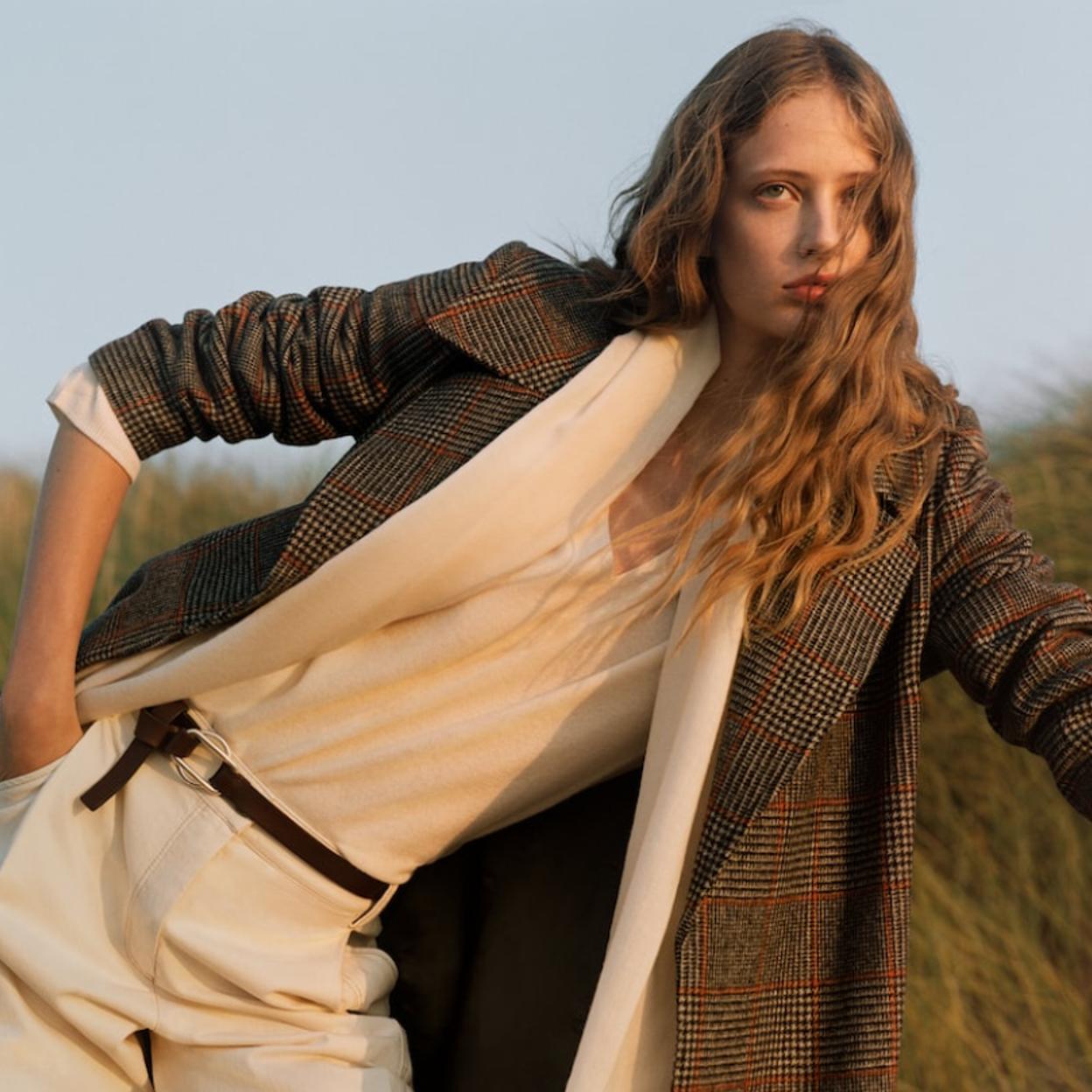 El abrigo de cuadros de Massimo Dutti que es puro estilo y que nos hace tener (muchas) ganas de que se acabe el verano