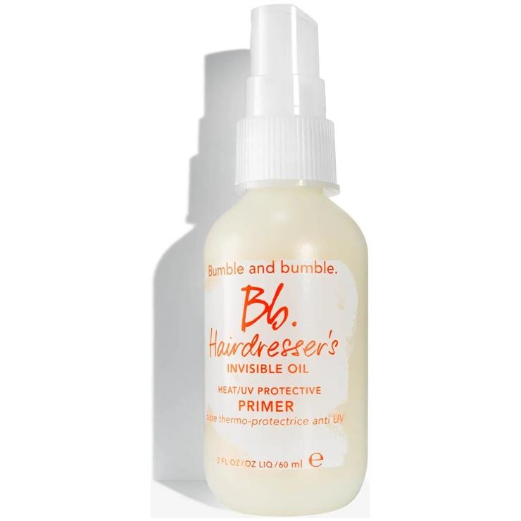 Antes de aplicar la base de maquillaje, siempre tienes que utilizar una buena pre-base. Bumble and bumble contiene aceite de coco y protege la piel antes del comenzar con los cosméticos. 7,45 euros. 