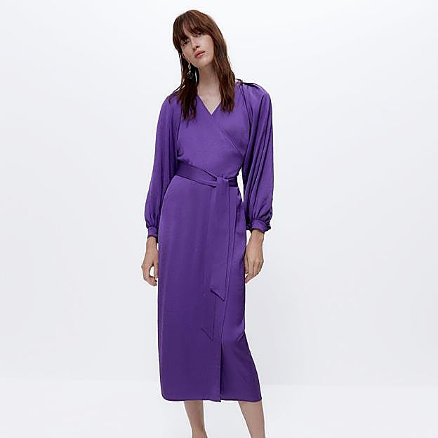 Imagen principal - Sofía Palazuelo triunfa en la boda de su hermano Jaime con un vestido de invitada ideal (y tenemos su copia low cost)