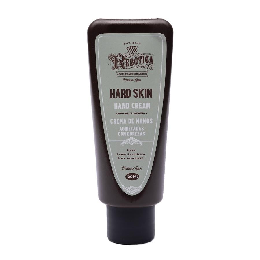 Esta crema está pensada para manos con cicatrices y con zonas engrosadas, asperezas o grietas. Compuesta por urea, ácido salicílico y aceite de rosa mosqueta, hidrata en profundidad la piel mientras que mejora la textura. Cuenta, además, con propiedades calmantes. (7,90 euros).