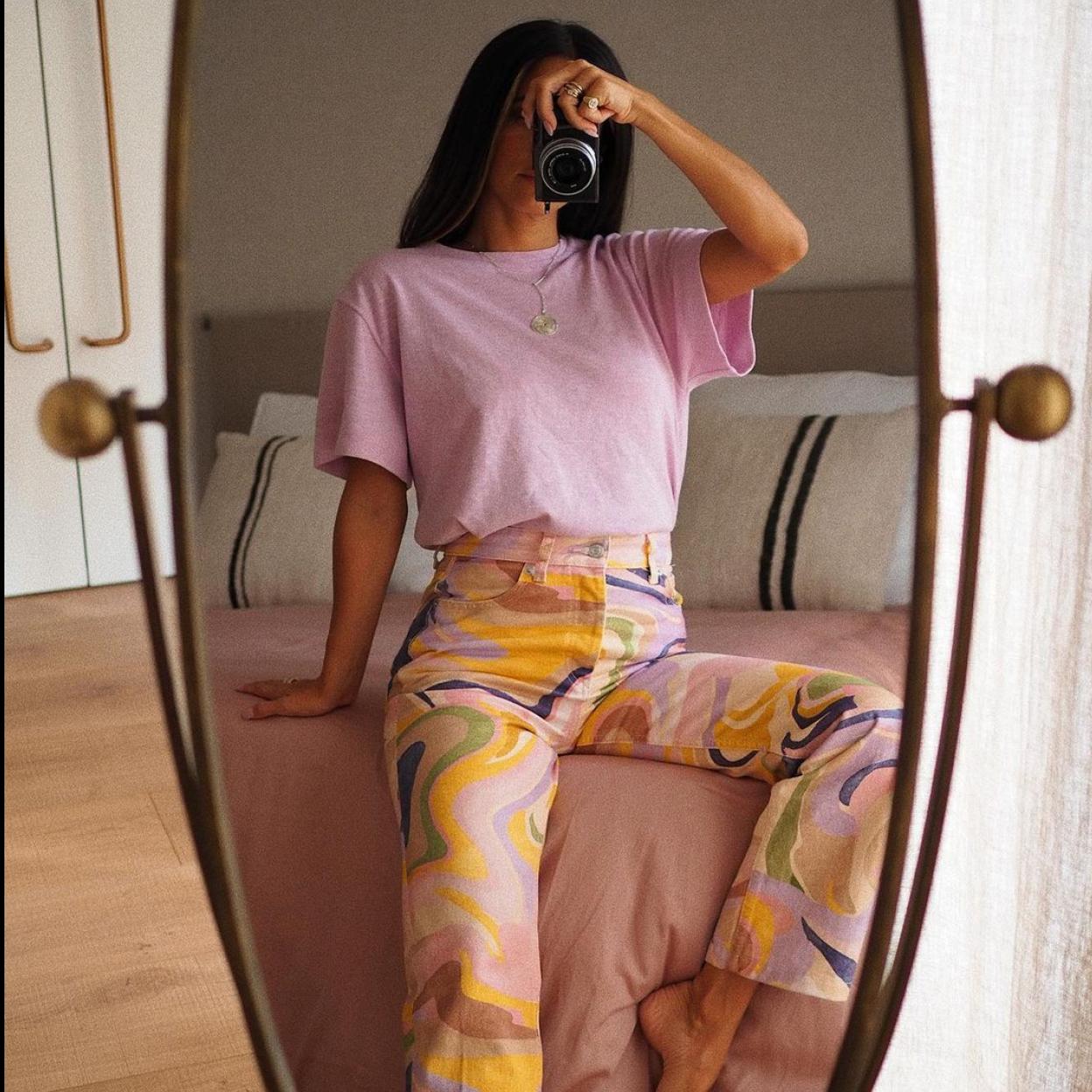 Pincha en la imagen para ver 8 pantalones que son perfectos para los looks de diario y cuestan menos de 20 euros.