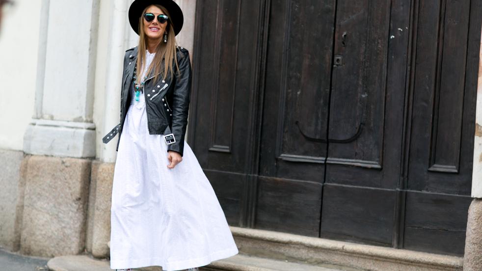 Nueve vestidos midi que no vas a dejar de ponerte con tus botas negras favoritas (y sientan de maravilla)