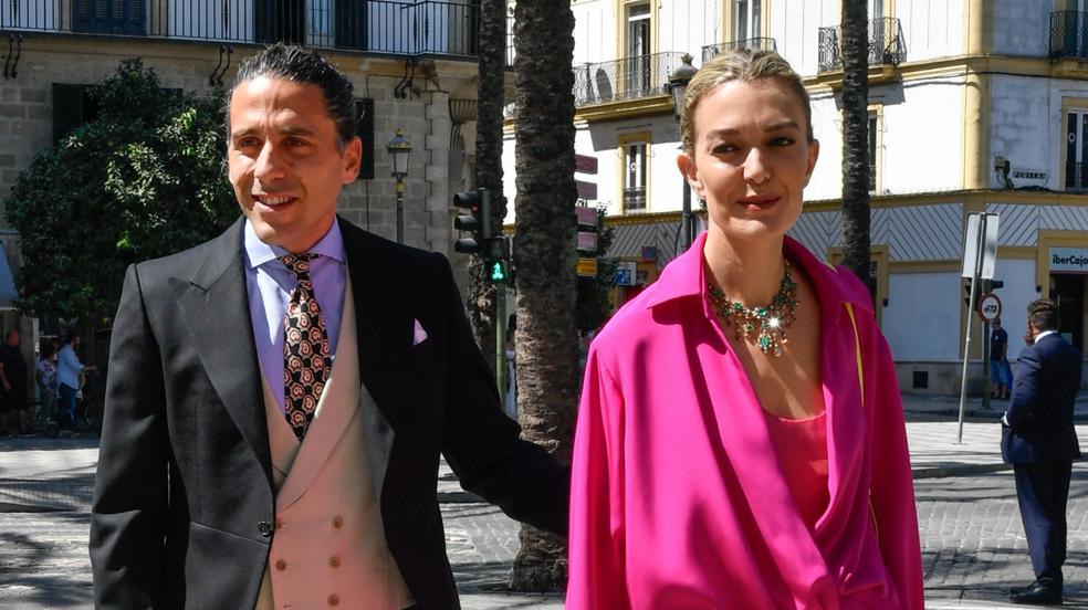 El vestido más importante de la temporada es este camisero de lujo que llevan las mujeres con más estilo (de Marta Ortega a Zendaya) y que nosotras hemos copiado en el low cost