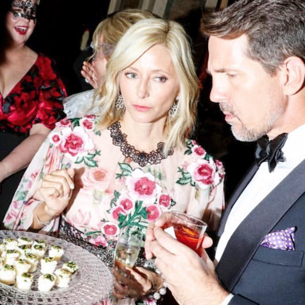 Marie Chantal y Pablo de Grecia. Pincha en la foto para saber cuánto se gastan en ropa las 'royals' europeas.