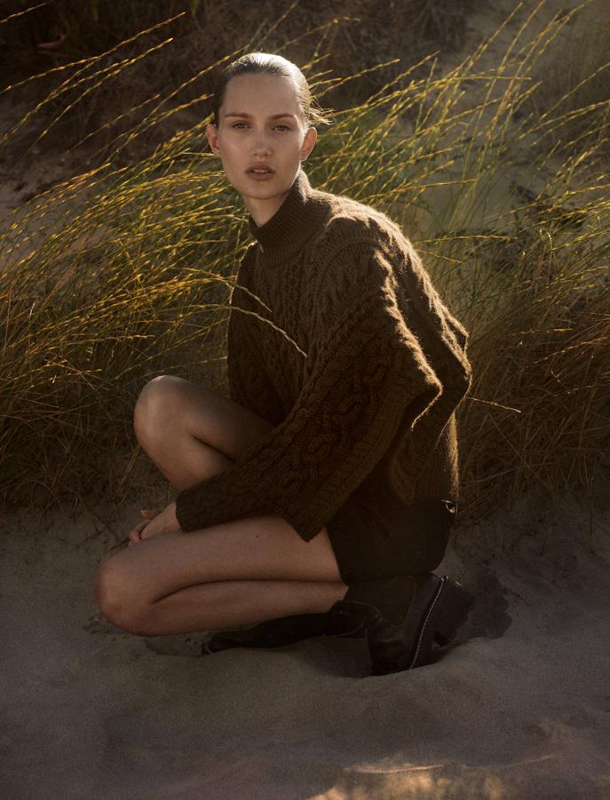 Jersey de Hermès y vestido de Betolaza.