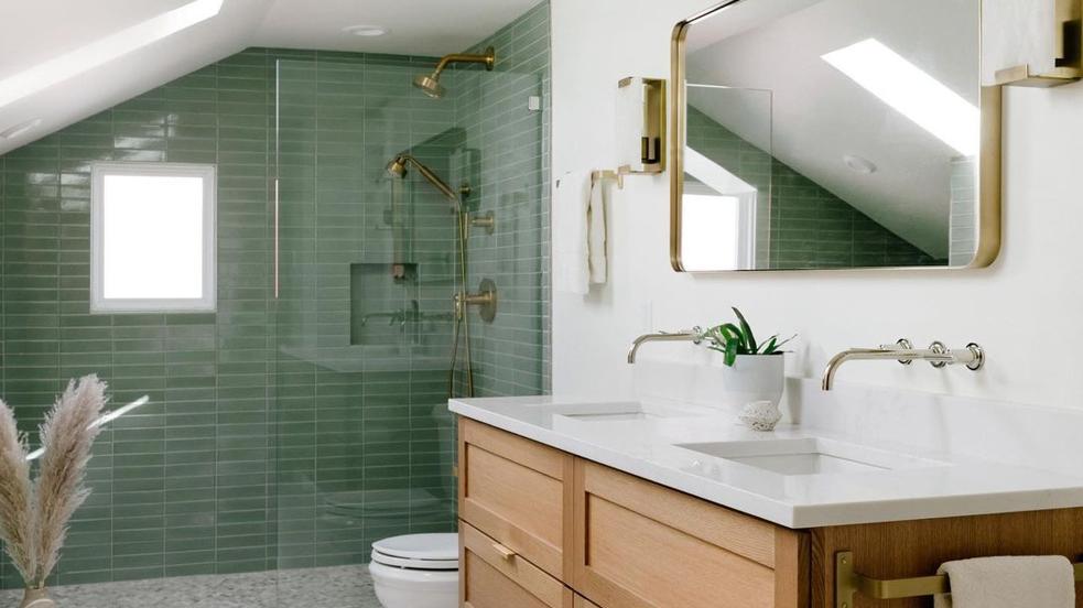Azulejos verdes para el baño: la tendencia que arrasa en Pinterest y no pararás de ver