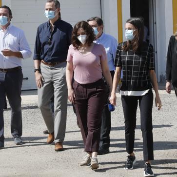 Imagen secundaria 1 - La Reina en el Parque Natural de Covadonga, en San Martín de la Vega y en el incio del Camino de Santiago.