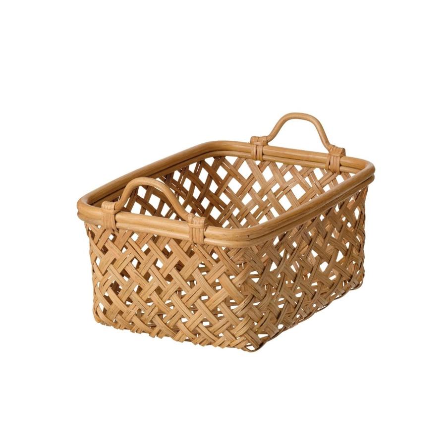 Cestas pequeña con asas de ratán (16 euros).