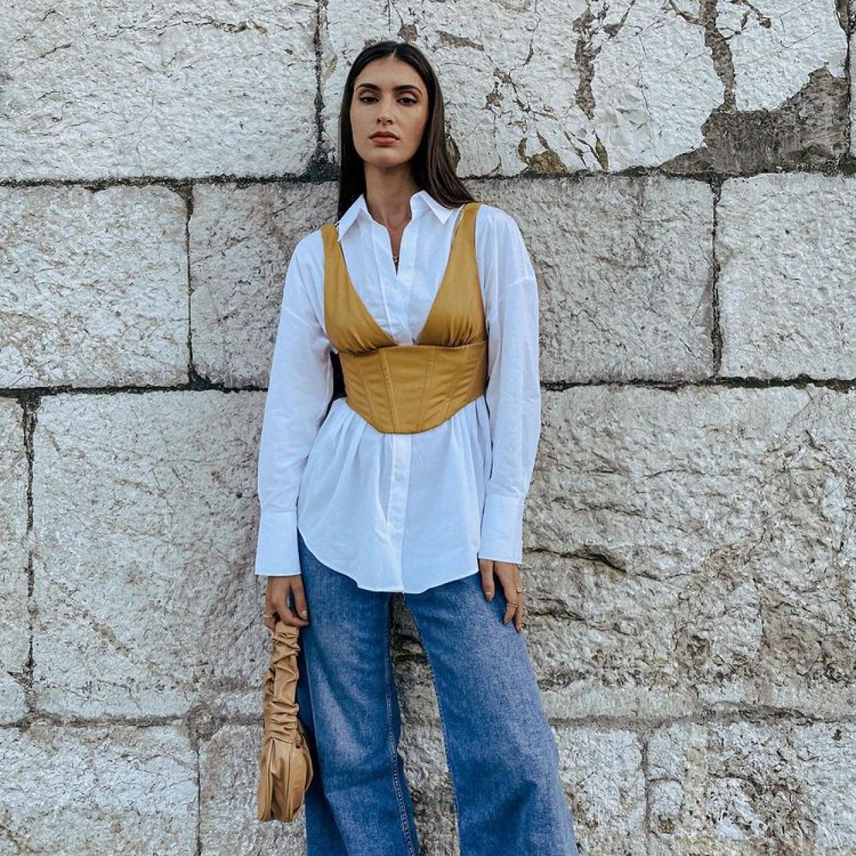 Pincha en la imagen para ver las compras de la semana: los vestidos, chaquetas y zapatos de Zara, Mango, Massimo Dutti y H&M que serán virales este otoño.