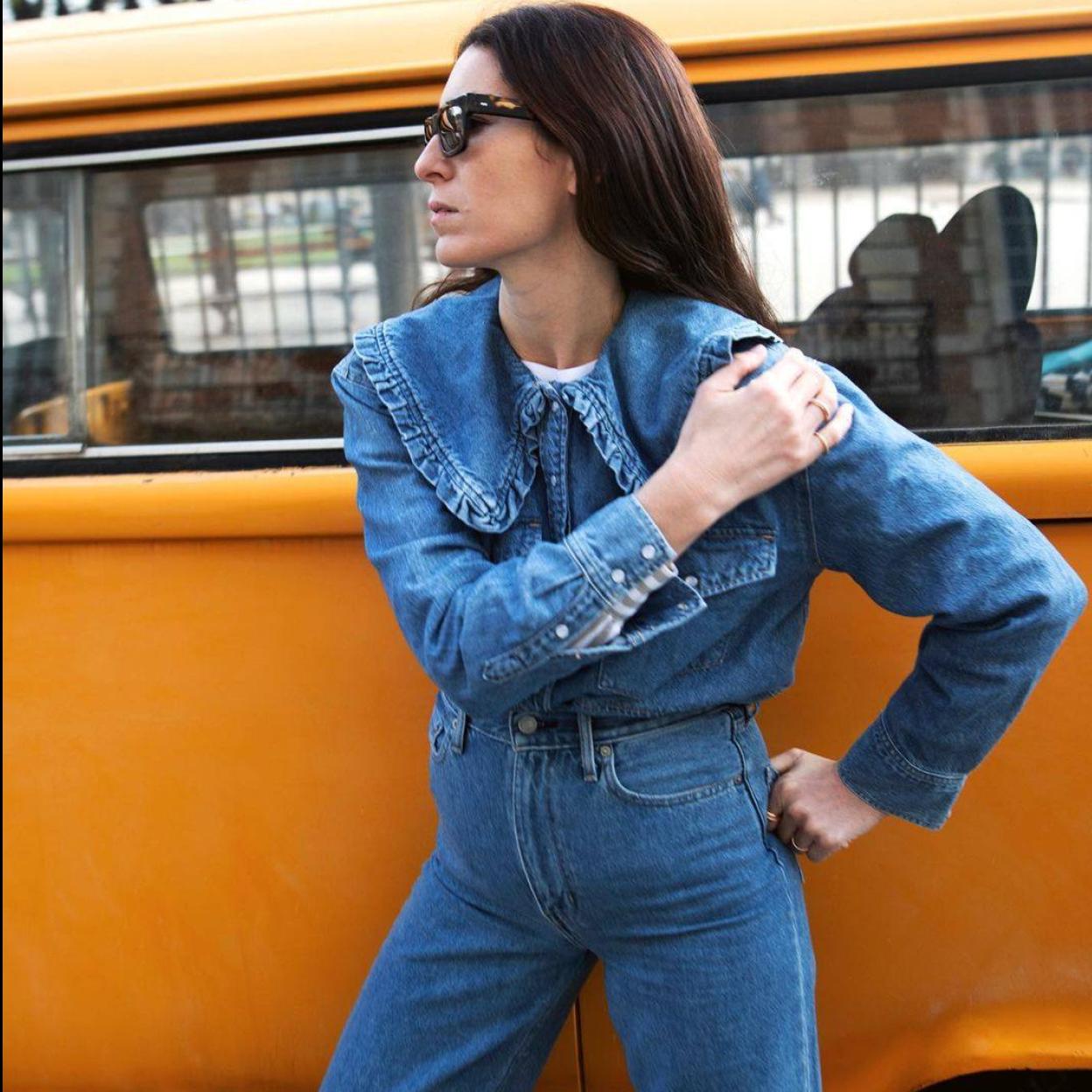 Pincha en la imagen para ver No tenemos dudas, la prenda que va a elevar todos tus looks es la blusa satinada y hemos encontrado 7 que te van a enamorar