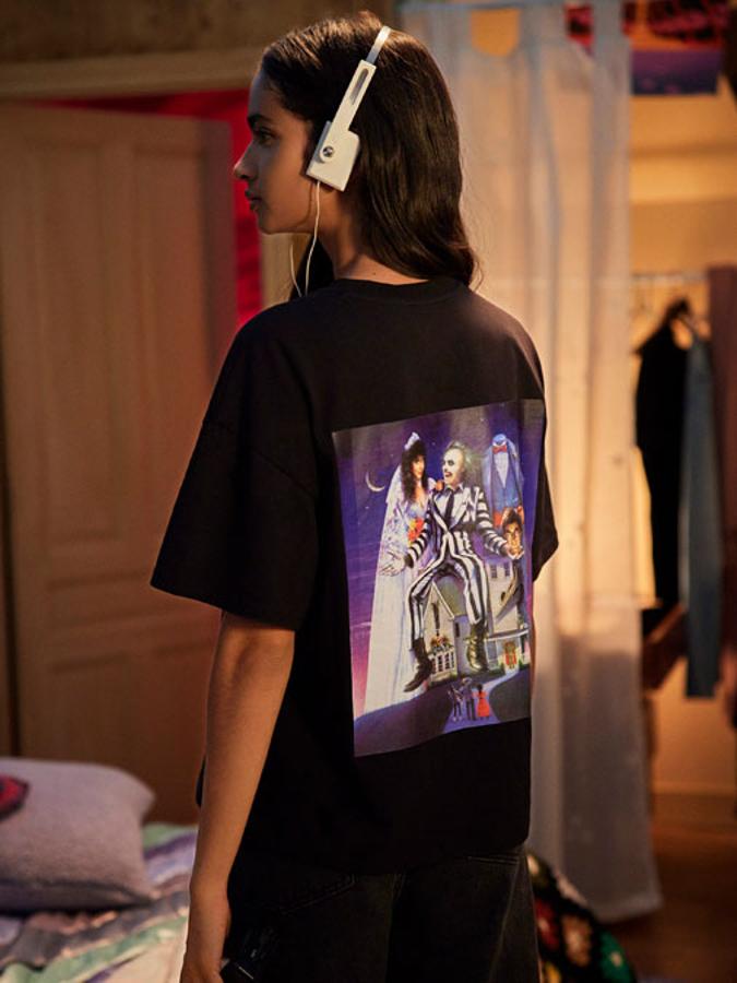 Camiseta de manga corta con un estampado de Beetlejuice (9,99 euros).