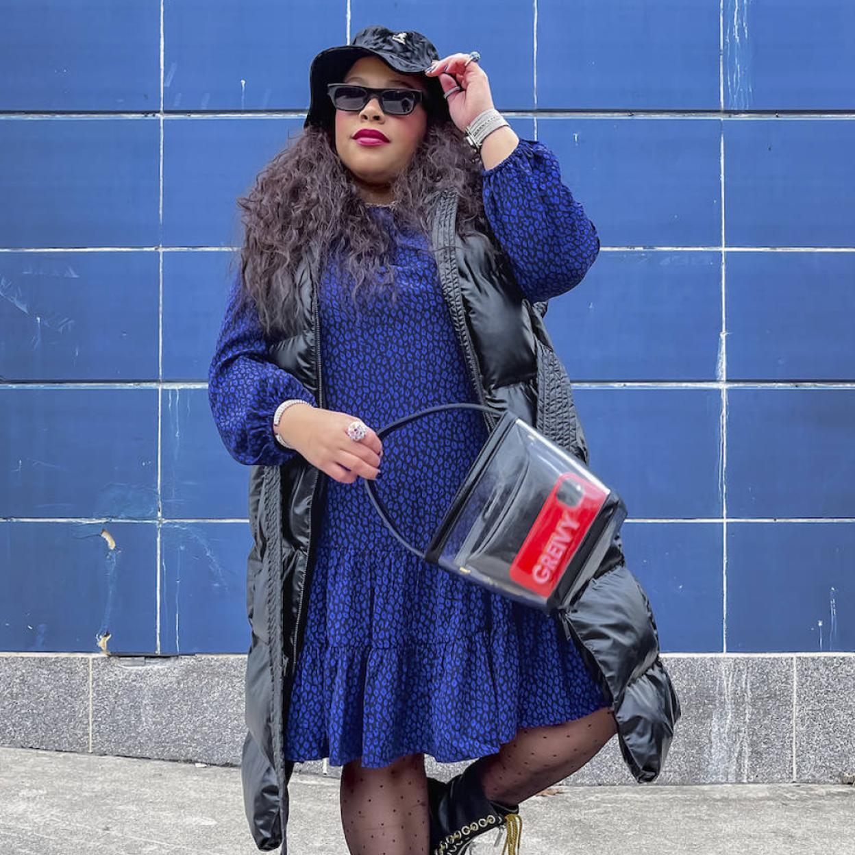 Pincha en la foto para ver los 13 vestidos con estampado floral que triunfan este otoño y que no te puedes perder