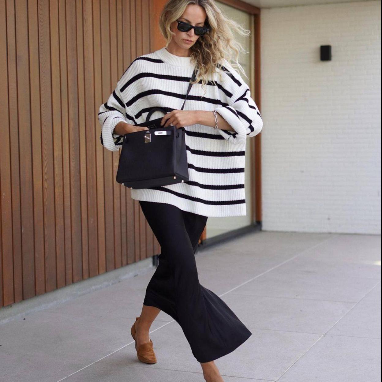 Pincha en la imagen para ver No te puedes perder los jerséis de la última colección de Uterque que son tan bonitos que van a transformar tus looks