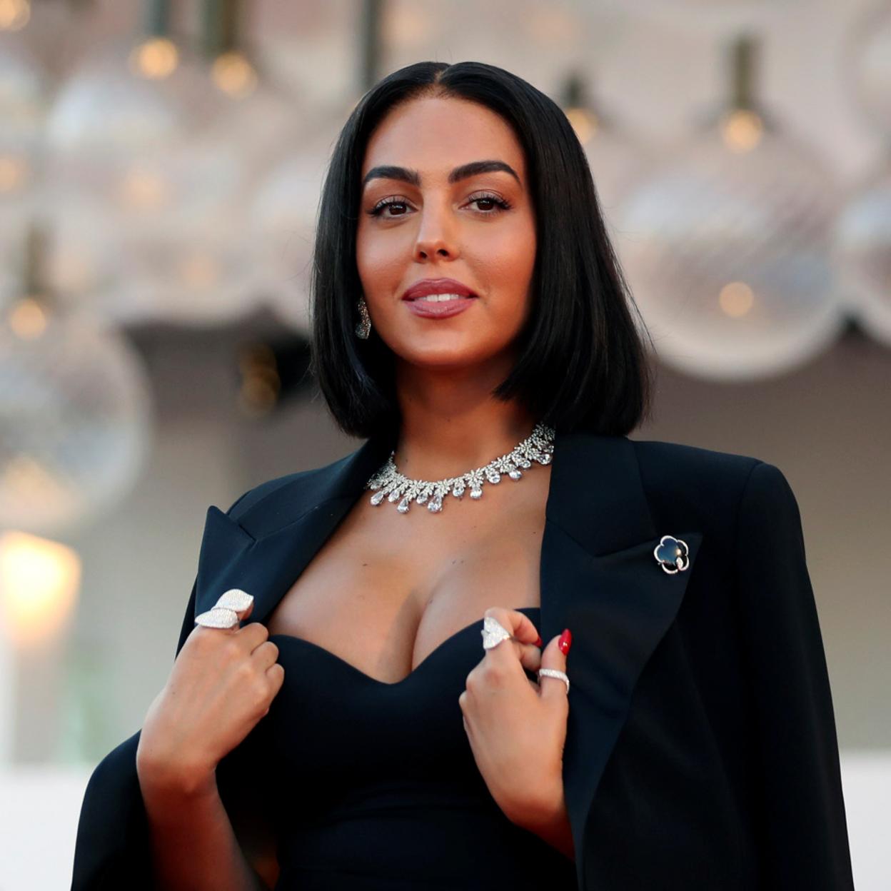 Pincha en la imagen para ver 20 perfumes para dejar huella: los nuevos aromas del otoño que huelen de maravilla.