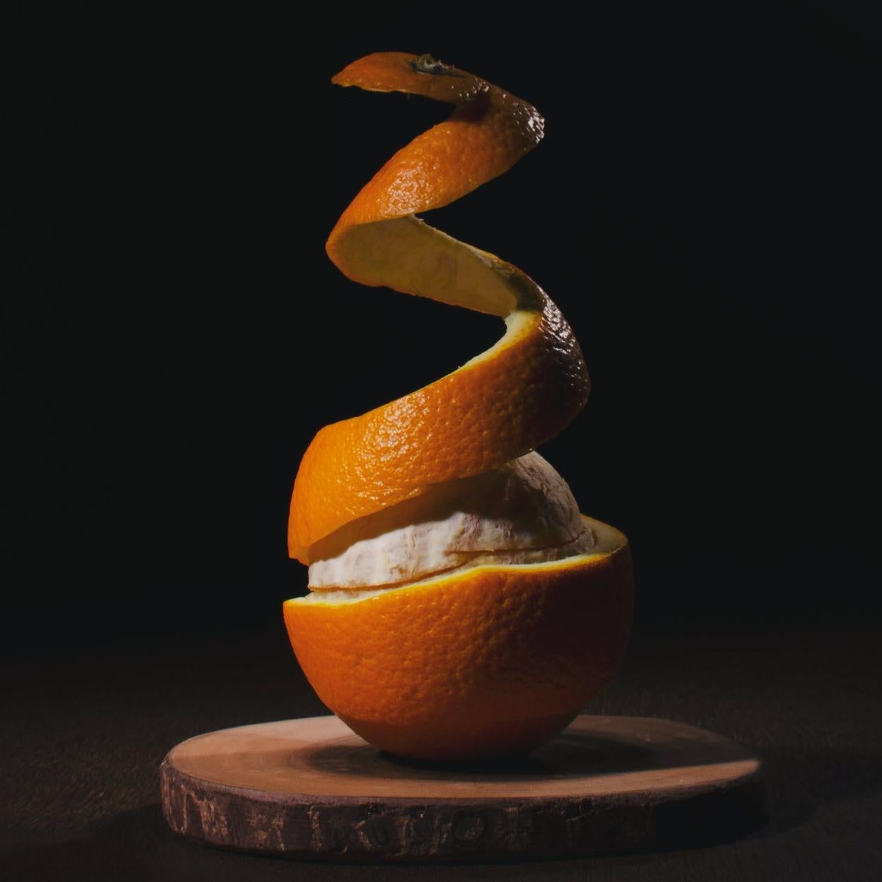 Por qué no debes quitar la piel de las frutas (mientras sea posible): más nutrientes y mejor para tu peso