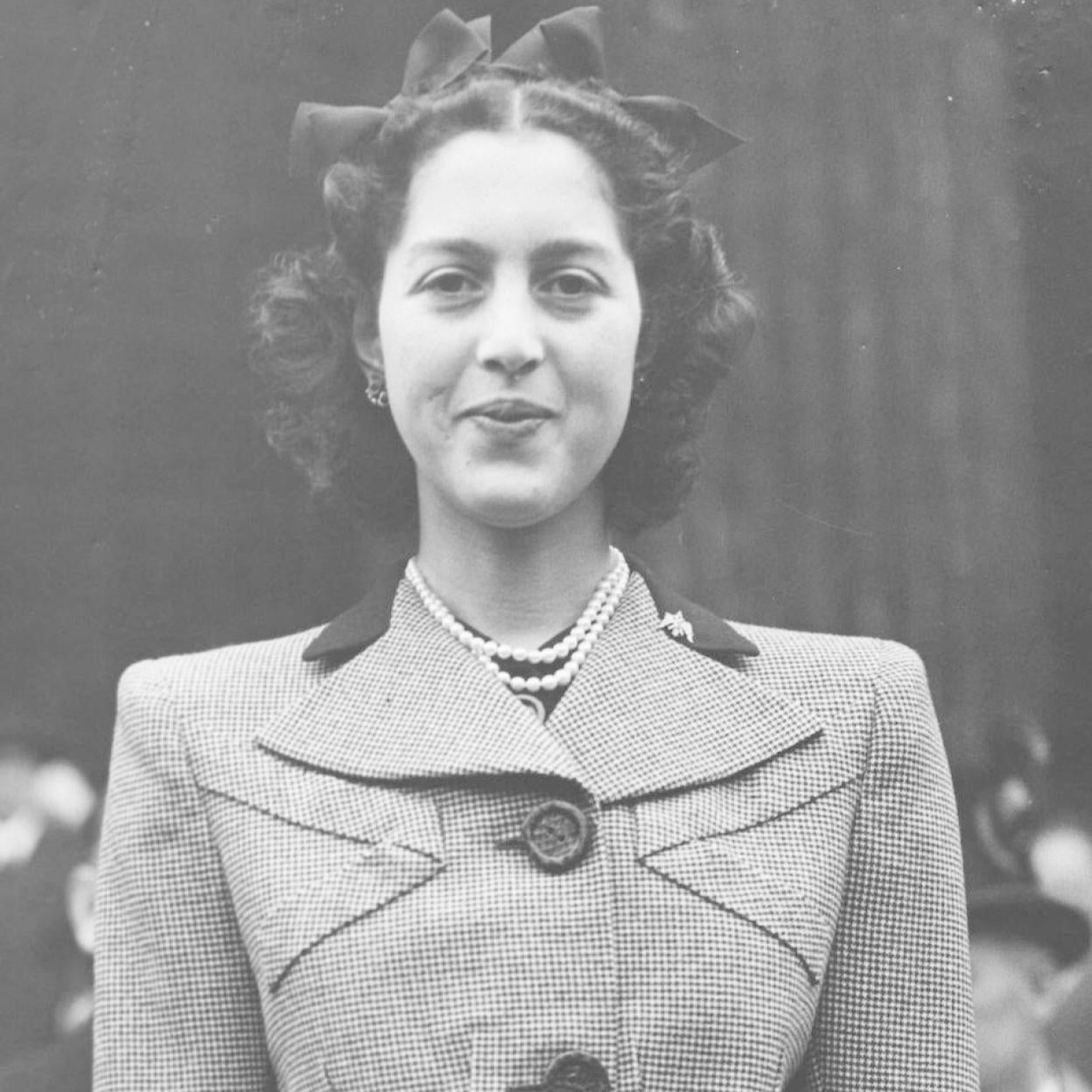 Pincha para ver la vida de la reina Sofía en imágen . Su llegada a España, la coronación, los momentos inolvidables con sus hijos...