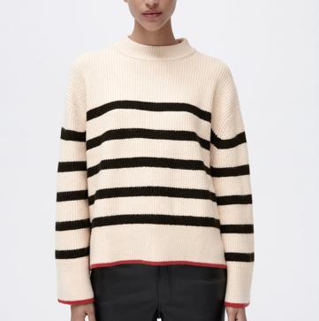 Imagen secundaria 1 - 1. Jersey de rayas con botones marineros de Zara (39,99 euros). 2. Jersey de rayas con cuello alto y detalles en rojo de Zara (29,99 euros). 3. Jersey de rayas con mangas en contraste de Zara (19,99 euros). 