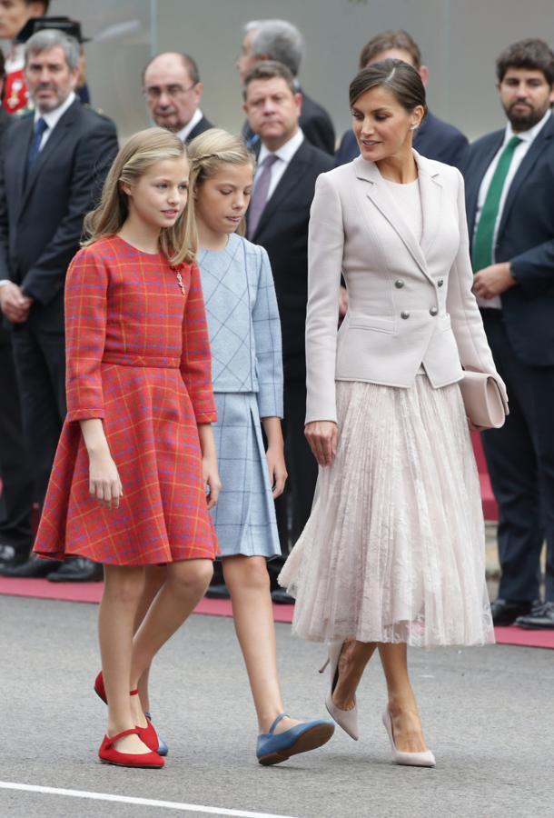 La Princesa Leonor acudió junto a los Reyes y la Infanta Sofía al desfile de la Fiesta Nacional, el 12 de octubre de 2019.