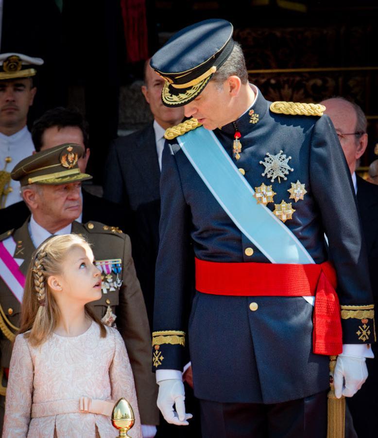 Don Felipe fue proclamado Rey de España el 19 de junio de 2014. En esta imagen, el ya nombrado Felipe VI y la nueva Princesa de Asturias comparten una mirada cómplice.