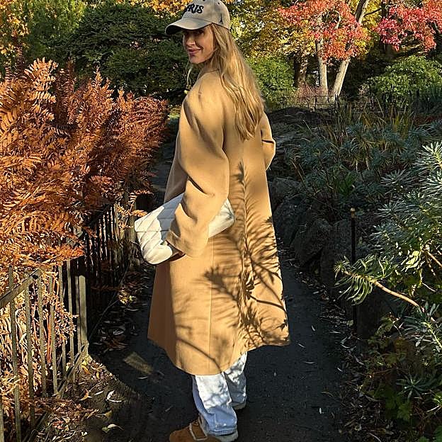 Tres accesorios para actualizar cualquier abrigo de la temporada pasada: consigue un look muy favorecedor por poco dinero