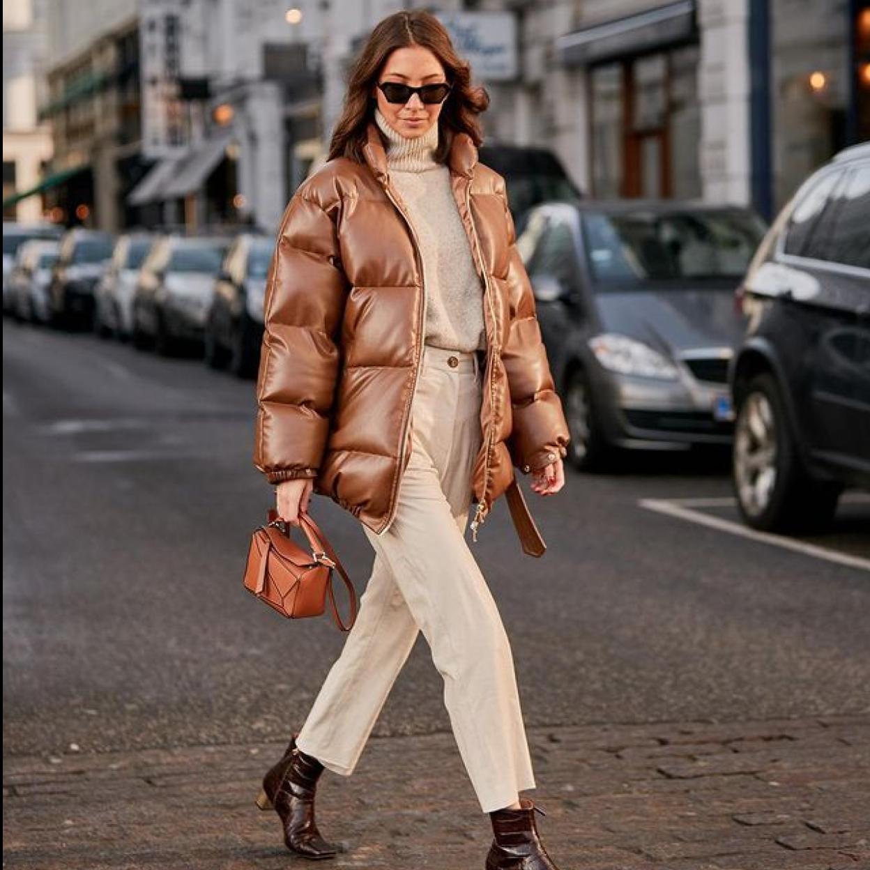 Pincha en la imagen para ver las capas y ponchos que son el abrigo más cómodo y estiloso de este otoño-invierno y que ha llegado al low cost.