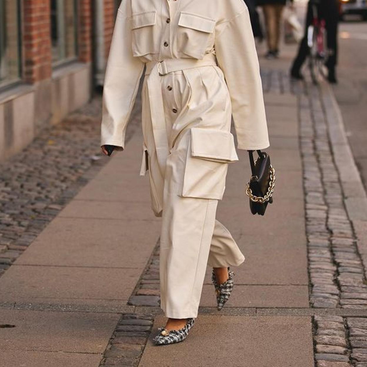 Pincha en la imagen para ver las bailarinas de colores que son ideales para tus looks con pantalones y con faldas.