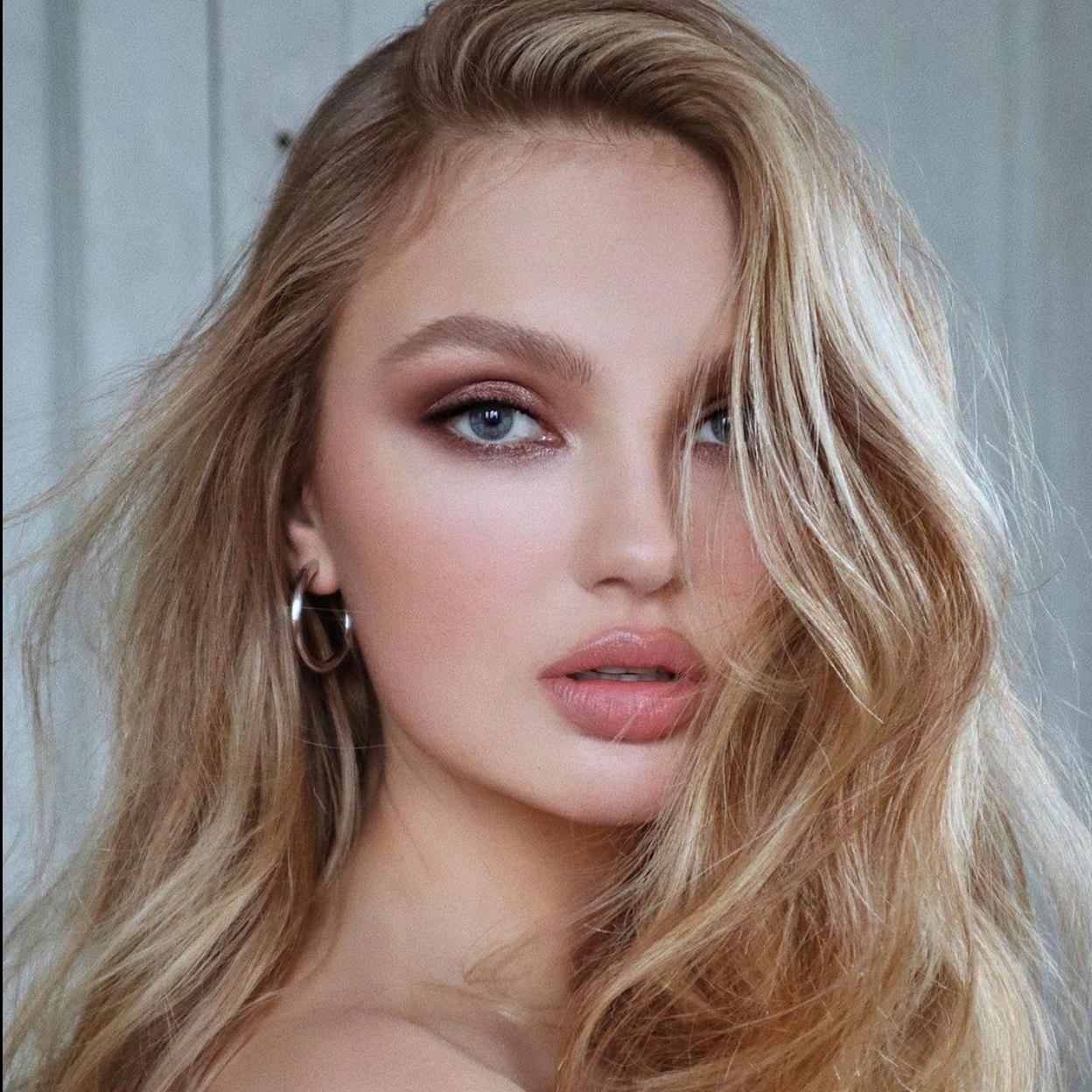 Pincha en la imagen para ver Si tienes el pelo fino o quieres evitar lavarlo a diario, el champú en seco es el producto que debes incorporar a tu rutina beauty