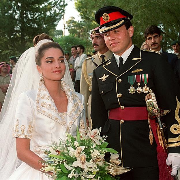 La rivalidad de Rania y Noor de Jordania hasta en sus propias bodas: dos enlaces históricos, dos estilos opuestos y dos vidas muy diferentes sin haber conseguido mantener una buena relación