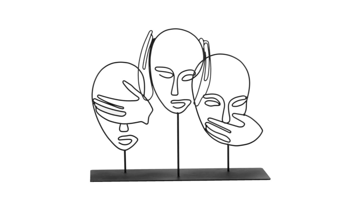 Elaborado con metal, representan tres rostros tapándose boca, ojos y oídos. 14,99 euros.
