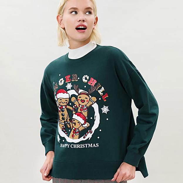 Imagen principal - Cuenta atrás para la Navidad: los ugly sweater de Lefties son todo lo que necesitas para un estilismo a la última