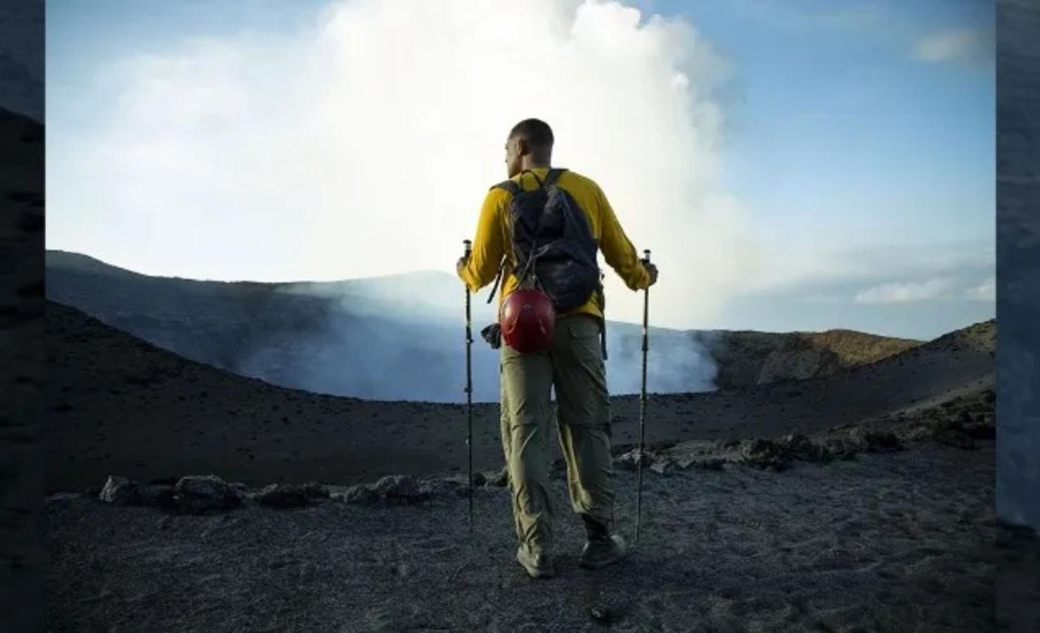 Welcome to Earth es una serie original de Disney+ y National Geographic, que sigue al dos veces nominado al Oscar Will Smith en una aventura extraordinaria, única en la vida, alrededor del mundo para explorar las maravillas más grandes de la Tierra y revelar sus secretos más ocultos. Will es guiado por exploradores de élite en un viaje impresionante, acercándose de cerca a algunos de los espectáculos más emocionantes del planeta.