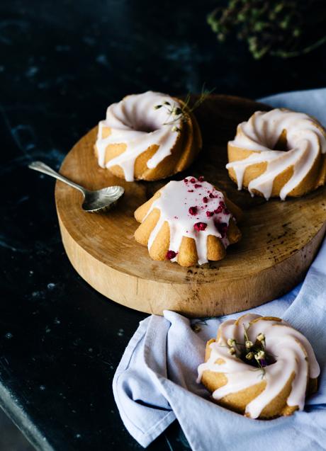 Imagen - Minibundts con glaseado. DANI REDINA/UNSPLASH