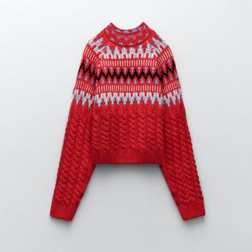 Imagen secundaria 1 - 1. Cárdigan de punto con ochos de Zara (25,99 euros). Jersey con estampado jacquard de Zara (29,99 euros). Cjaqueta larga con botones dorados de Zara (69,99 euros). 