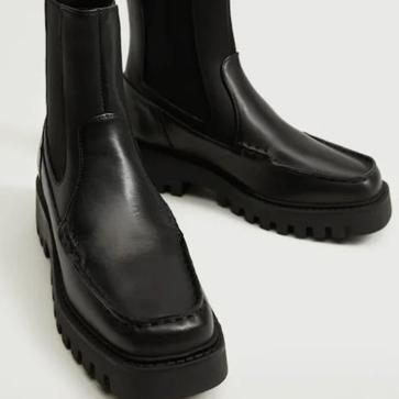 Imagen secundaria 1 - Las botas tipo mocasín, la original tendencia que ya ha llegado a Sfera y Mango (y a la que no te vas a poder resistir)