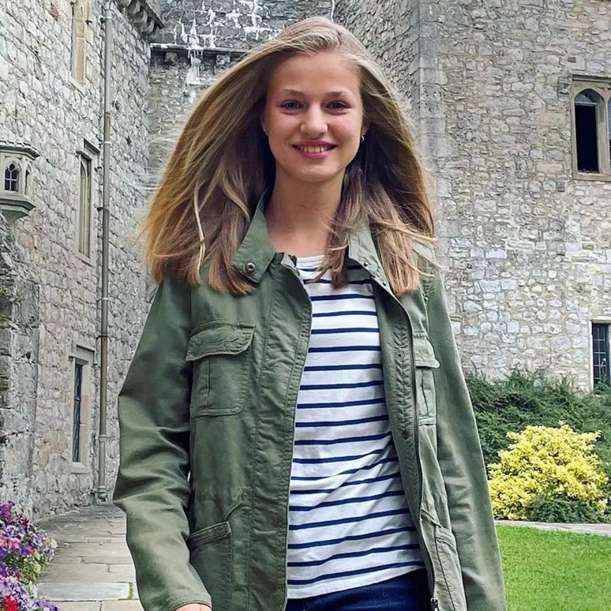 Si quieres ver las mejores fotos de la princesa Leonor, pincha en la imagen