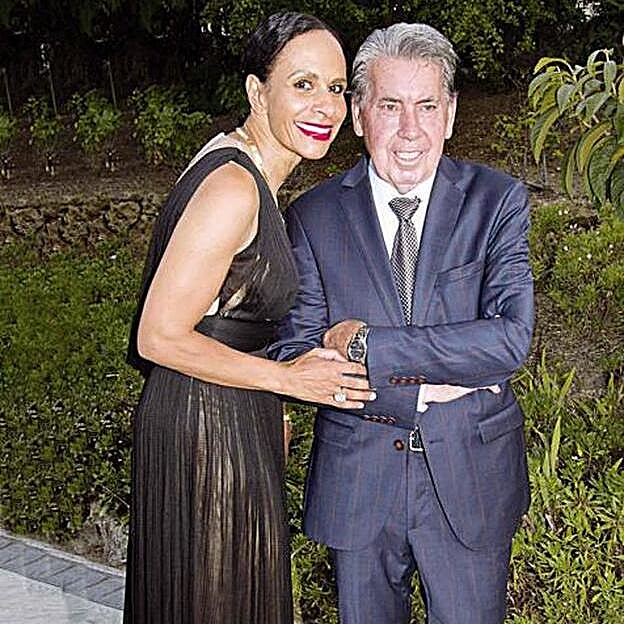 Claudia Rodríguez, la mujer que ha controlado la vida y el patrimonio de Manolo Santana (y ahora manda sobre su herencia)