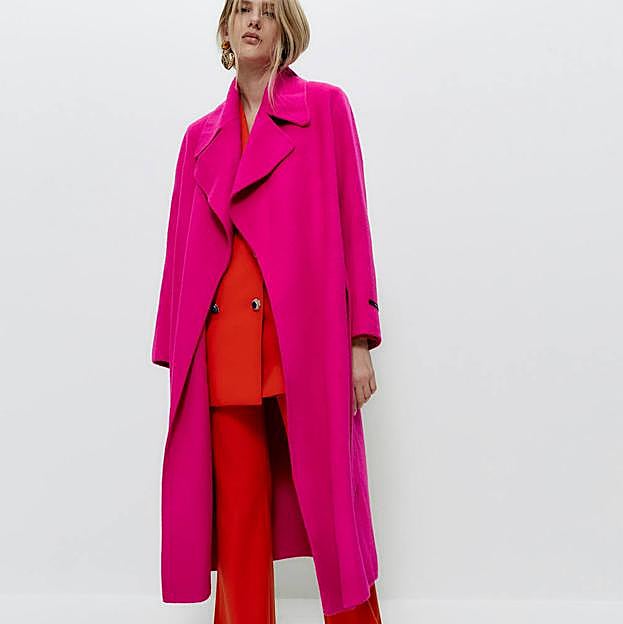 Imagen principal - Este invierno necesitas un romántico abrigo rosa y estos son los más bonitos y favorecedores